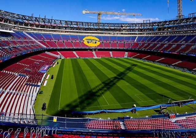 TA：随着主席选举临近，巴萨的长期引援议题根本无法提上议程