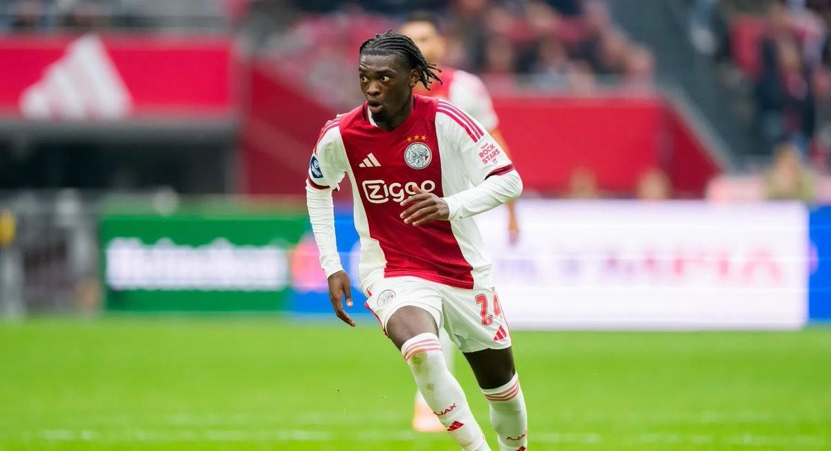 记者：曼联有意阿贾克斯17岁中场乔西-莫基奥